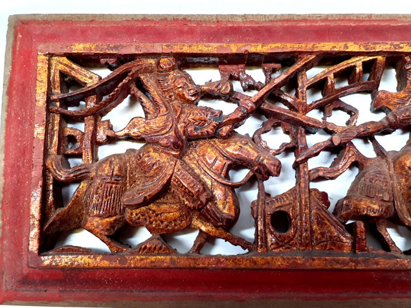Old Wooden Panel Qing Dynasty Red and gold - The fight 2