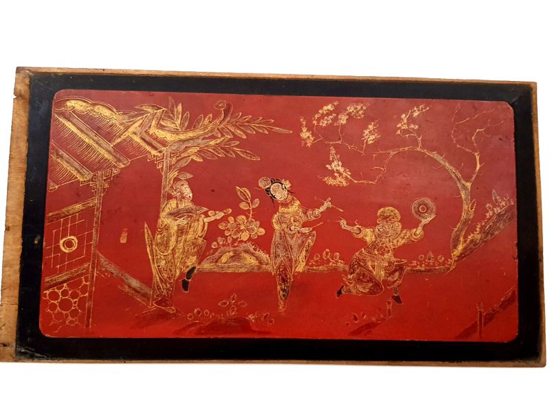 Click thumbnail to enlarge and hover over the picture to zoom Old wooden plaque from the Qing dynasty - Lacquer - Court ladies 2