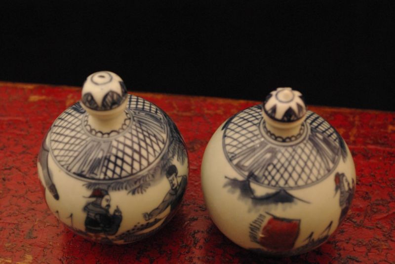 Paar kleine chinesische Schnupftabakflaschen 4