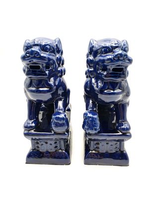 Paire de Chiens Foo en porcelaine Bleu marine Paire de Chiens Foo en porcelaine Bleu marine