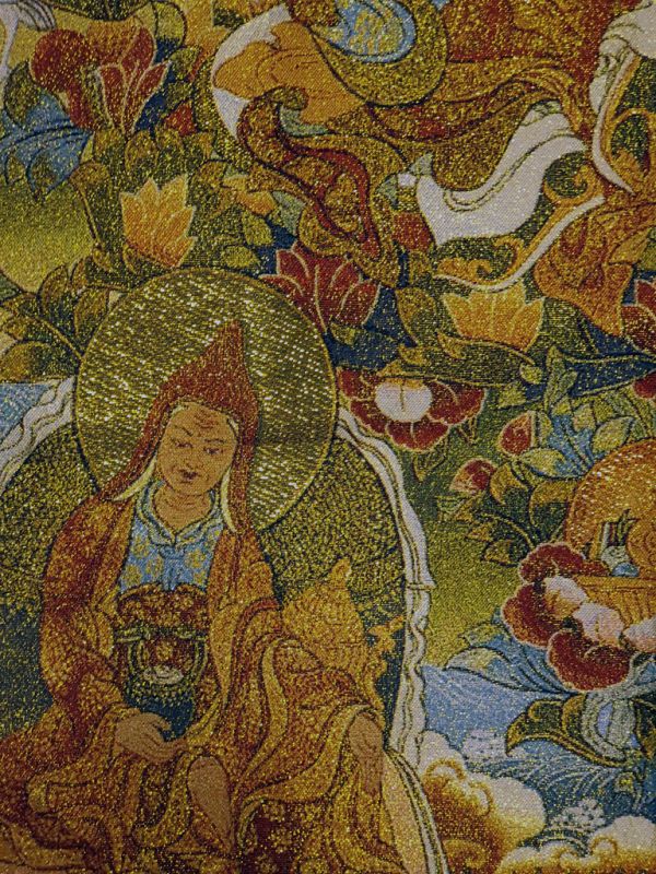 Peinture Chinoise - Broderie sur soie - Thangka - Maître nepalais sur la fleur de lotus 2