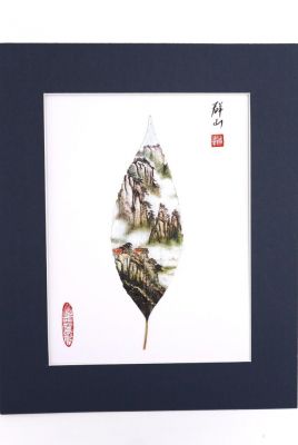 Peinture chinoise sur feuille d'arbre - Montagnes chinoises Peinture chinoise sur feuille d'arbre - Montagnes chinoises