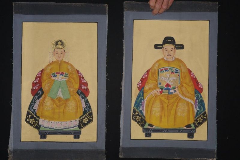 Pequeña Pareja de Emperador - Dinastía Qing - Amarillo Imperial 1