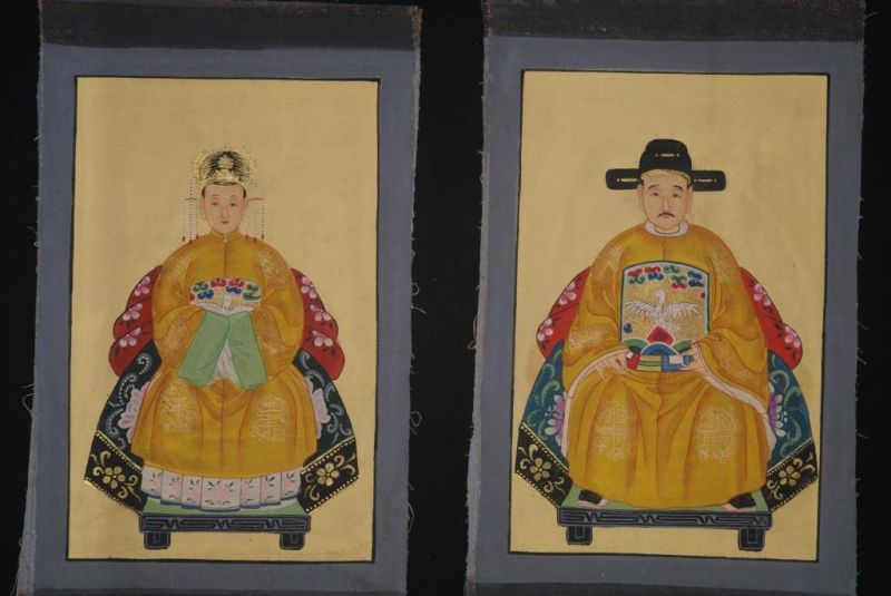 Pequeña Pareja de Emperador - Dinastía Qing - Amarillo Imperial 2