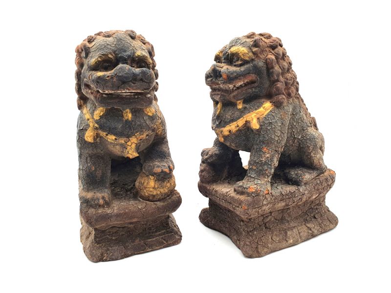 Pequeño par de Leones de Fu en madera - Reproducción antigua (40 años) 2