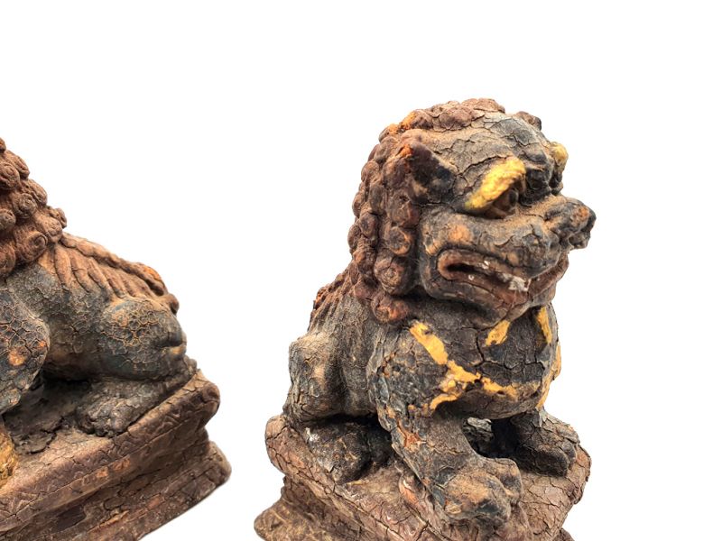 Pequeño par de Leones de Fu en madera - Reproducción antigua (40 años) 5