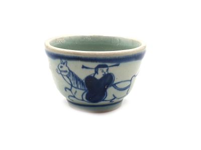 Petit Bol ou verre Chinois en Porcelaine Cavalier Petit Bol ou verre Chinois en Porcelaine Cavalier