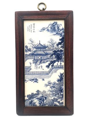Petit Panneau chinois en Bois et Porcelaine Le temple chinois Petit Panneau chinois en Bois et Porcelaine Le temple chinois