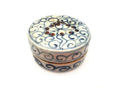 Petite boîte chinoise en porcelaine - Fleur