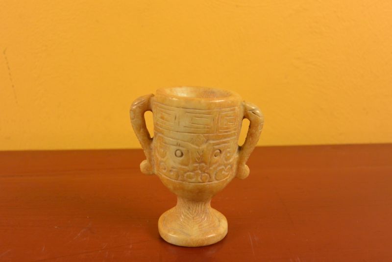 Piedra de jade vaso 1