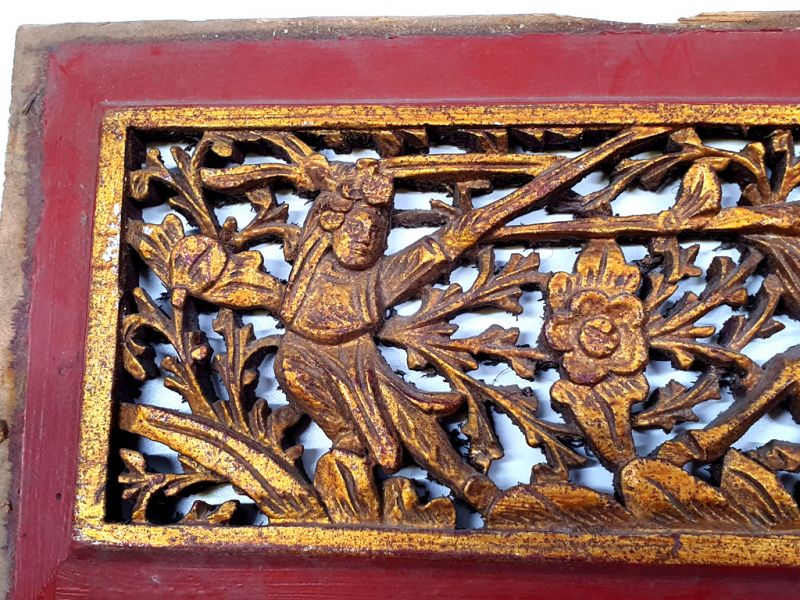 Placa de Madera Dinastia Qing Rojo y dorado - Jinete contra guerrero 2