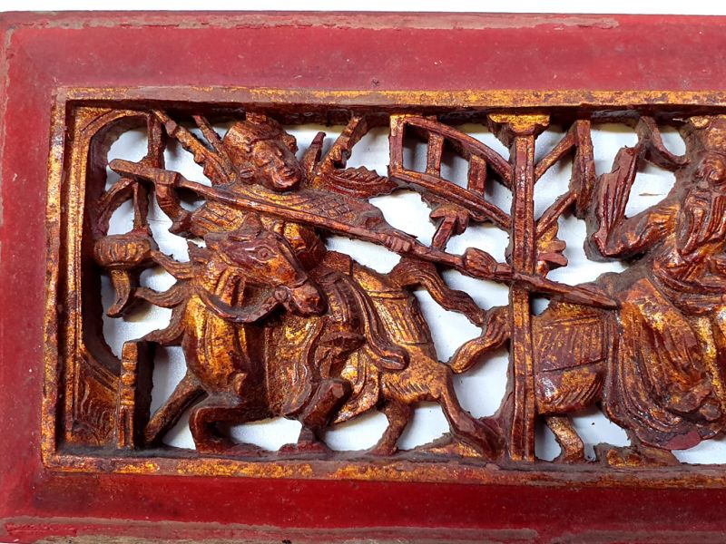 Placa de Madera Dinastia Qing Rojo y dorado: los dos jinetes 2