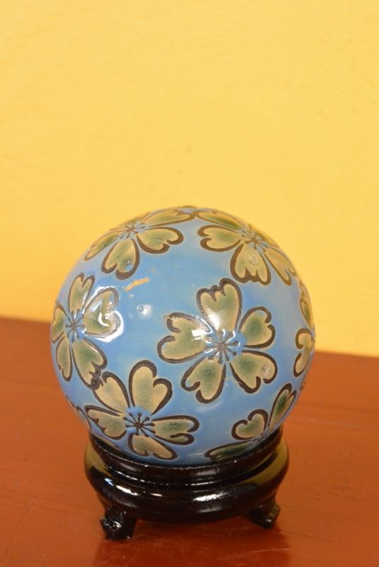 Porcelain Chinese Ball with Stand Blue 4