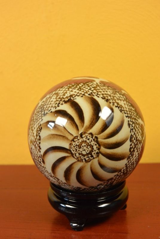 Porcelain Chinese Ball with Stand 3