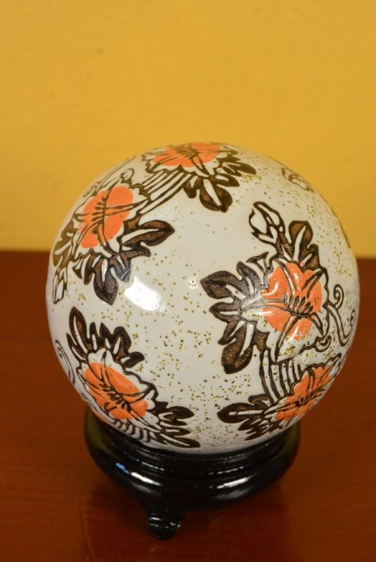 Porcelain Chinese Ball with Stand Oranges flowers 2