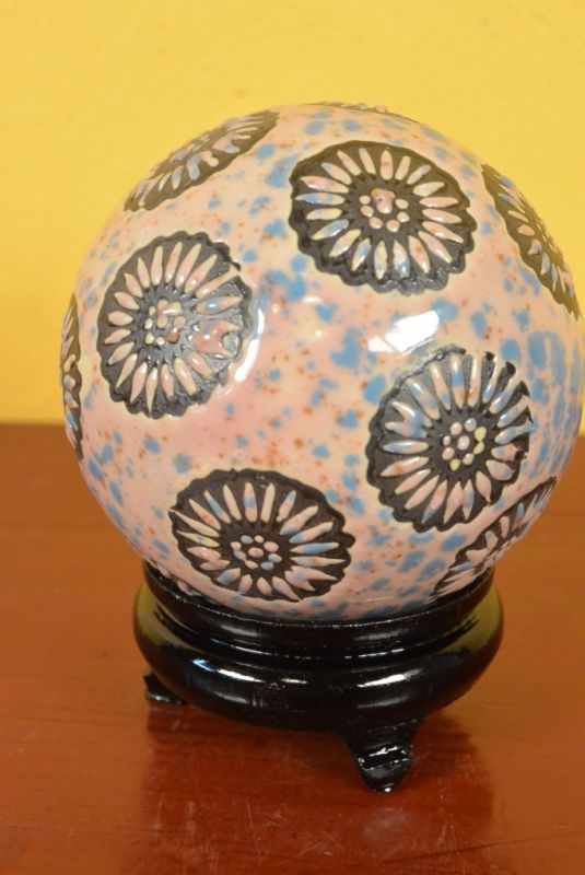 Porcelain Chinese Ball with Stand Pink 2