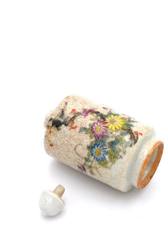 Porzelan Schnupftabakflasche Blume 4