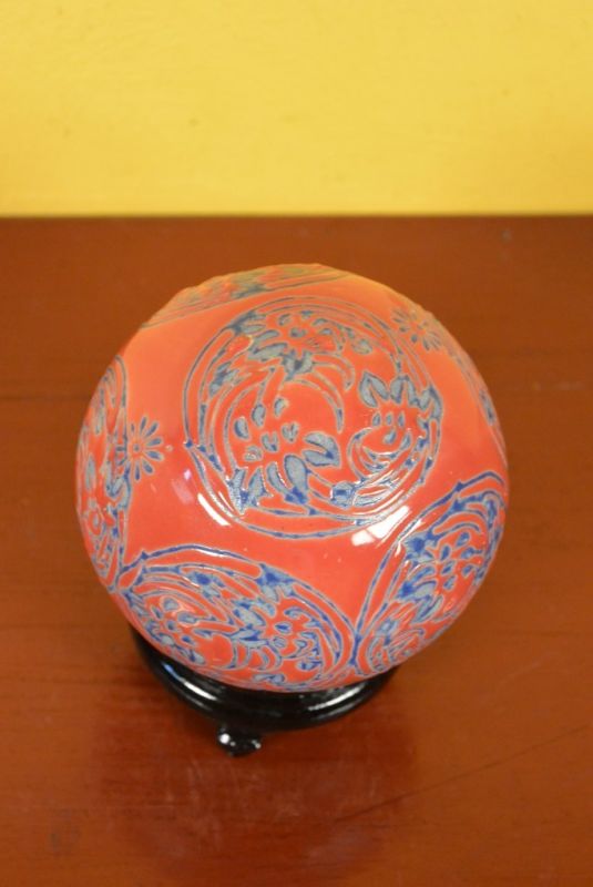 Porzellan Chinesische Kugeln Rot und Blau 3