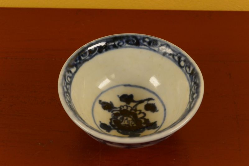 Porzellan Schälchen oder Trinkglas Blume 4