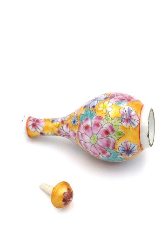 Porzellan Schnupftabakflasche Bunte Blumen 3 4