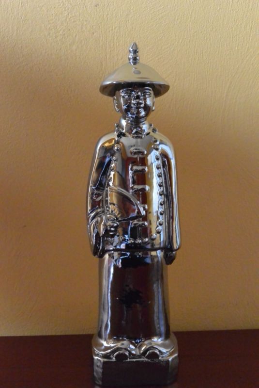 Porzellan Statuen aus China Junge Mandarin / silber 2