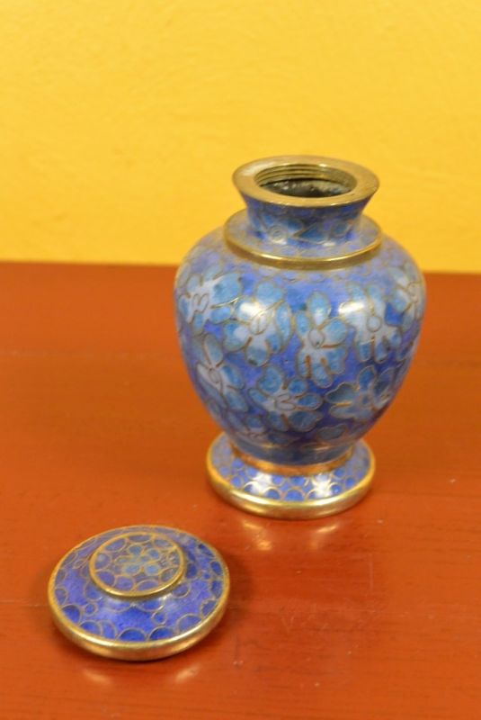 Potiche or Vase in Cloisonné Blue Flowers 5
