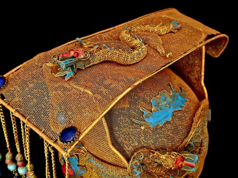 Qing Emperor’s Theatrical Imperial Headdress with Dragon Motifs and Turquoise Enamels 3
