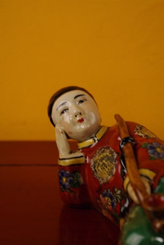 Rauchen Opium polychrome Statue 2