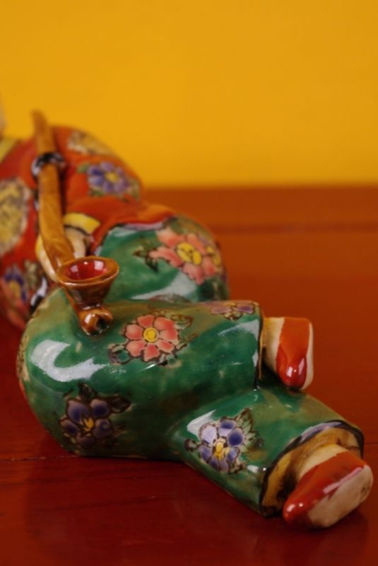 Rauchen Opium polychrome Statue 3