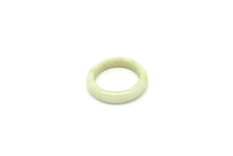 Ring in White Jade Size 10 1