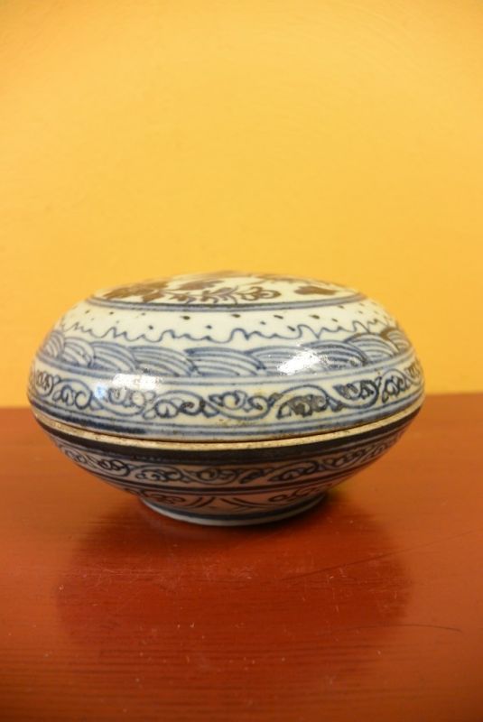 Round Porzellan-Box Vogel 4