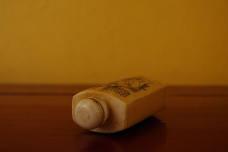 Schnupftabakflasche aus Knochen Chinesische Kamasutra 2 4