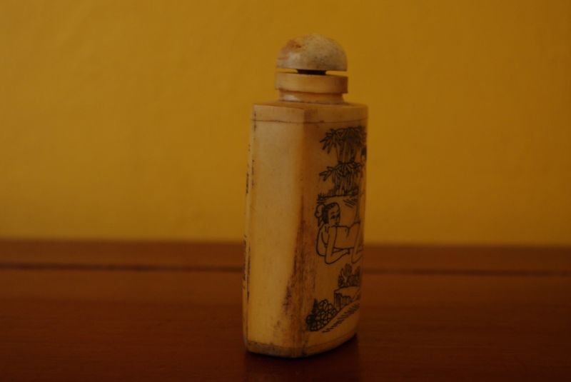 Schnupftabakflasche aus Knochen Chinesische Kamasutra 3 3