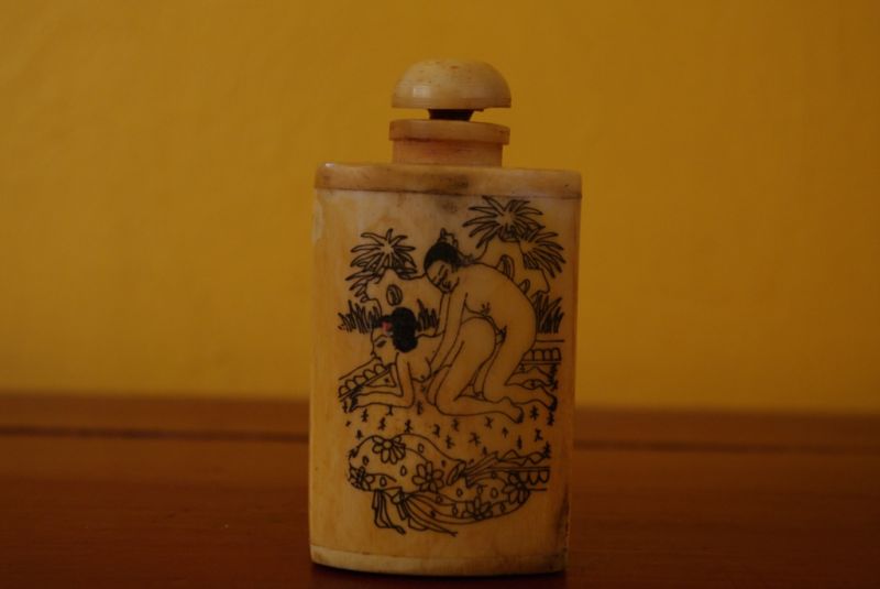Schnupftabakflasche aus Knochen Chinesische Kamasutra 4 2
