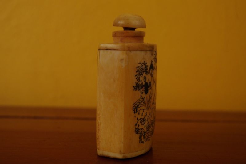 Schnupftabakflasche aus Knochen Chinesische Kamasutra 4 3