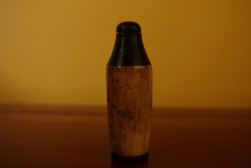 Schnupftabakflasche aus Knochen chinesische Kinder 2