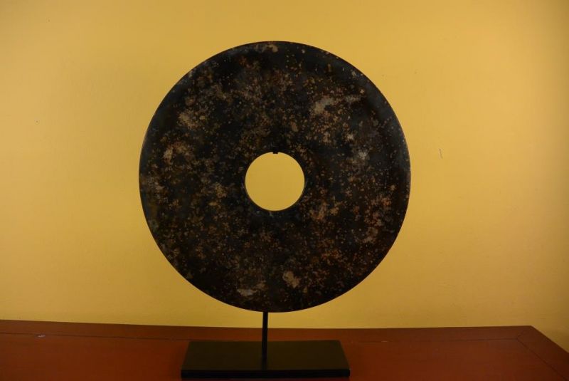 Sehr große Bi-Scheibe aus Jade 40cm - Gehämmert 2