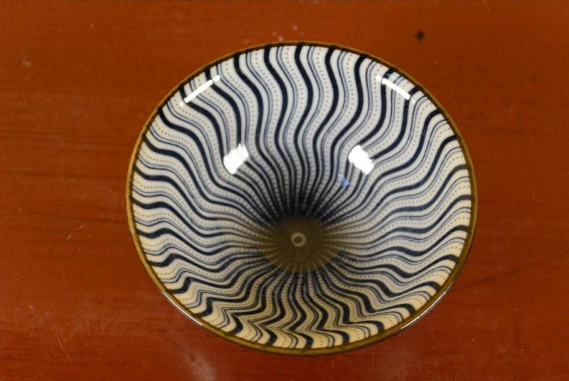 Set mit 8 kleinen Schalen Porzellan - Japan 3