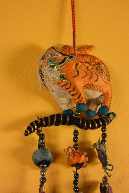 Shanxi alte Stickerei Baby-mobile - Orange Drachen 3