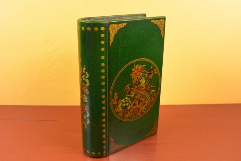 Click thumbnail to enlarge and hover over the picture to zoom Small Asian Wooden Box Green book form 1