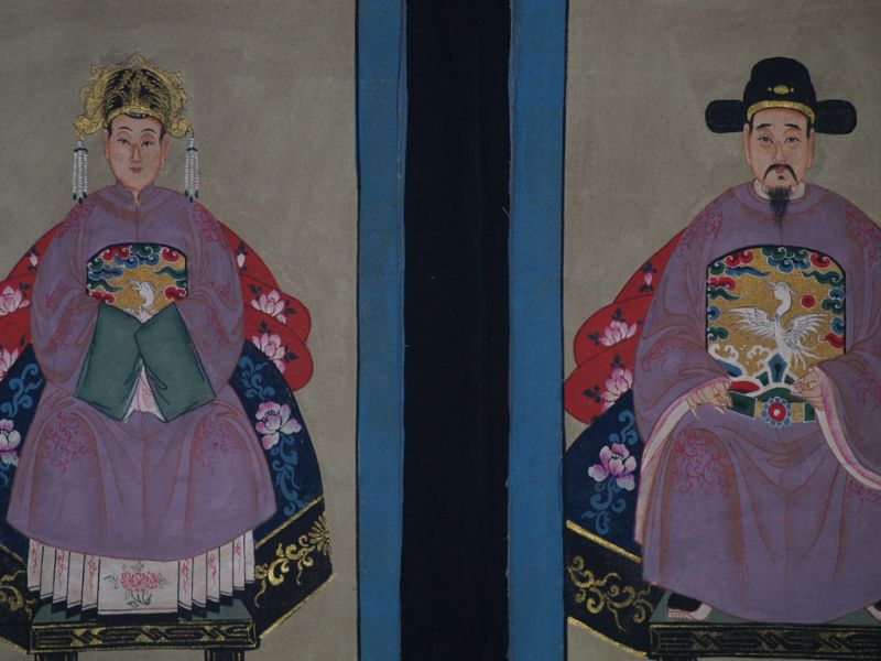 Small Chinese ancestors couple - Chinese Oil Painting - Purple 2