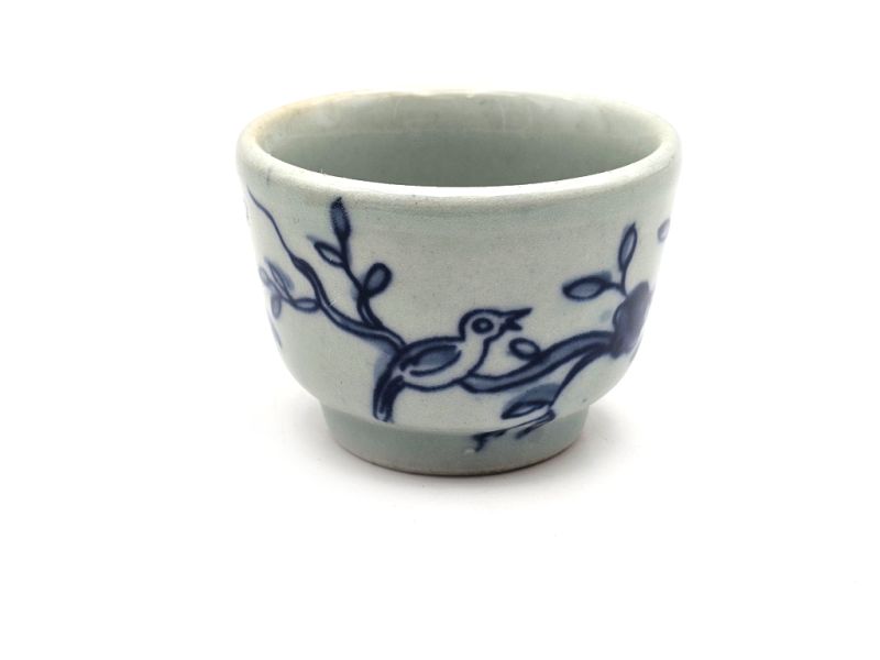 Small Chinese bowl or glass in porcelain Bird 1