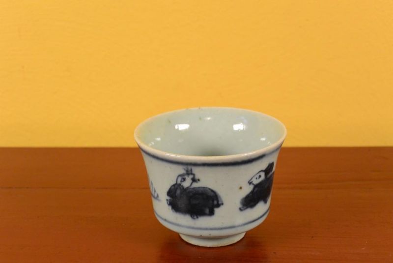 Small Chinese bowl or glass in porcelain Rabbit 2
