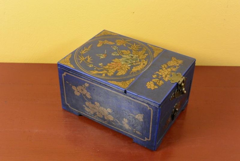 Small Chinese Box - Blue Butterflies 3