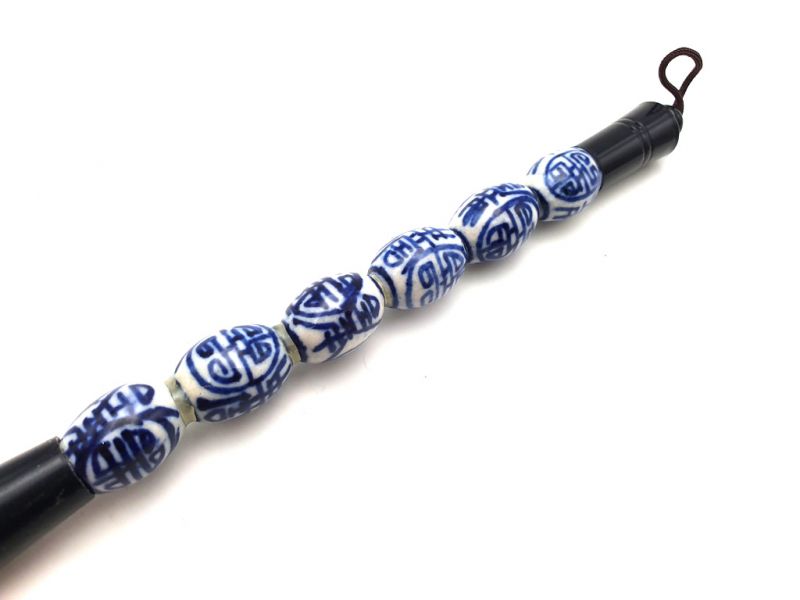 Small Chinese Calligraphy Brush Oval - White and blue porcelain 3