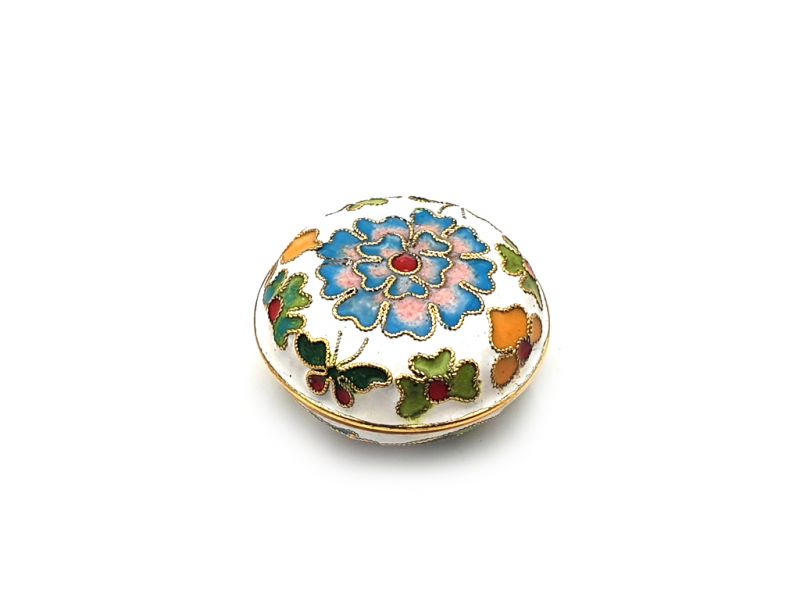 Click thumbnail to enlarge and hover over the picture to zoom Small Chinese Cloisonné Enamel Box White 1