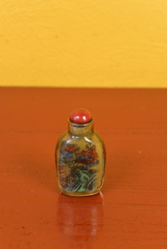 Small Chinese Glass Snuff Bottle Asian landscape 1