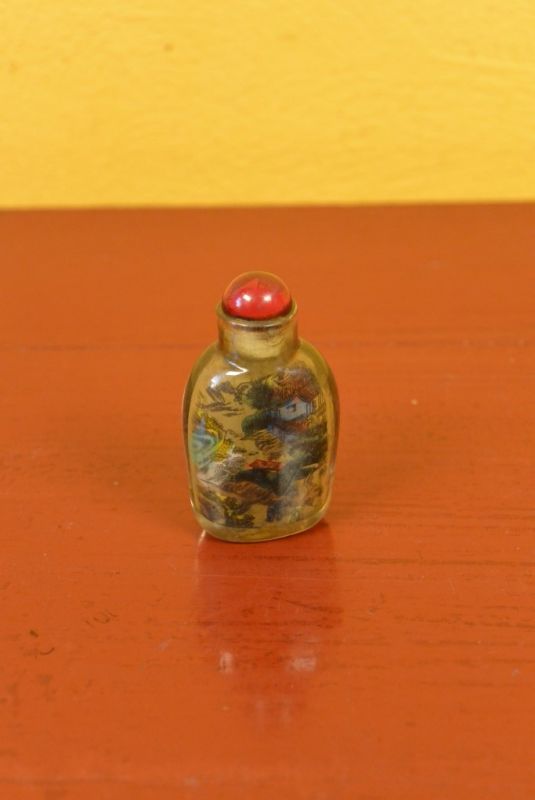 Small Chinese Glass Snuff Bottle Asian landscape 2