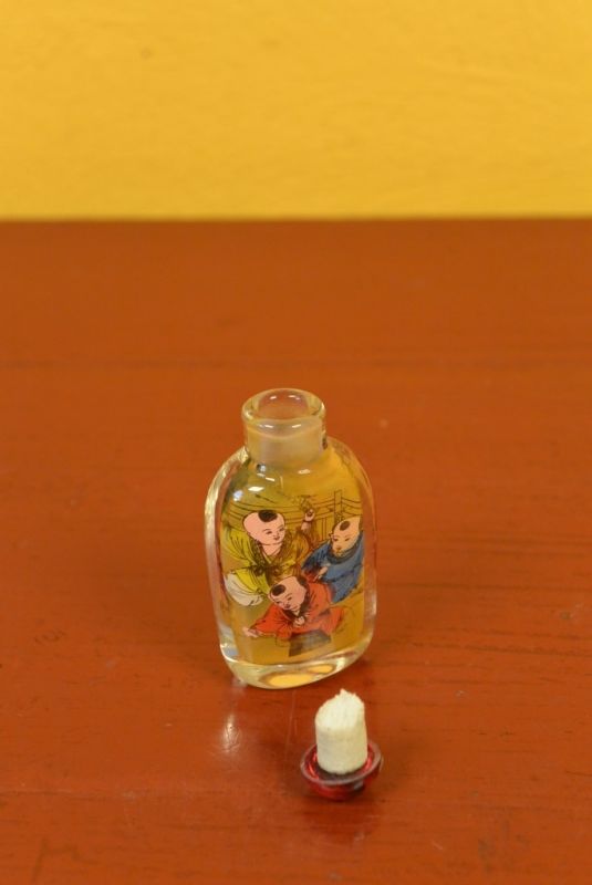 Small Chinese Glass Snuff Bottle Shaolin Monk 5
