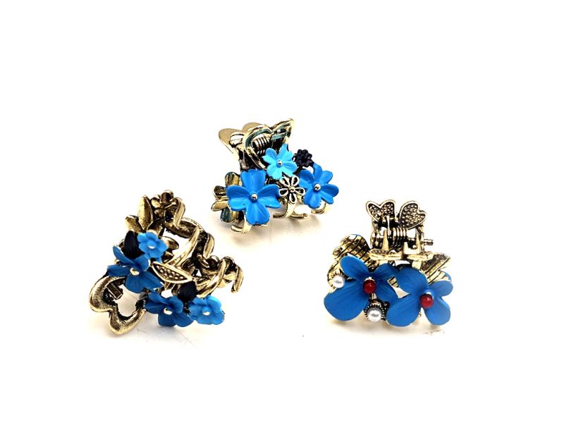 Click thumbnail to enlarge and hover over the picture to zoom Small Chinese hair clip – Delicate blue flowers 4